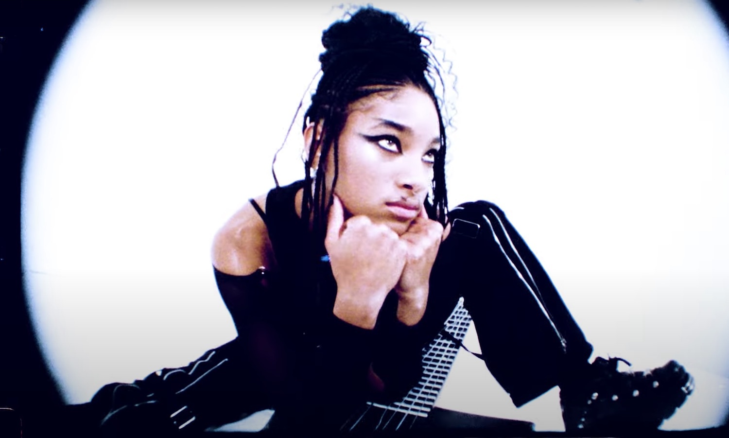 Willow t r a n s p a r e n t s o u l travis barker video youtube