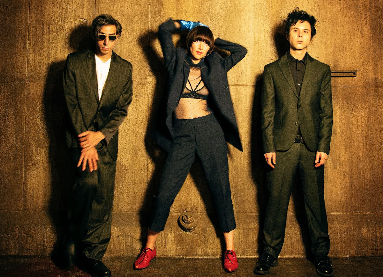 Yeah yeah yeahs burning press shot Jason Al Taan