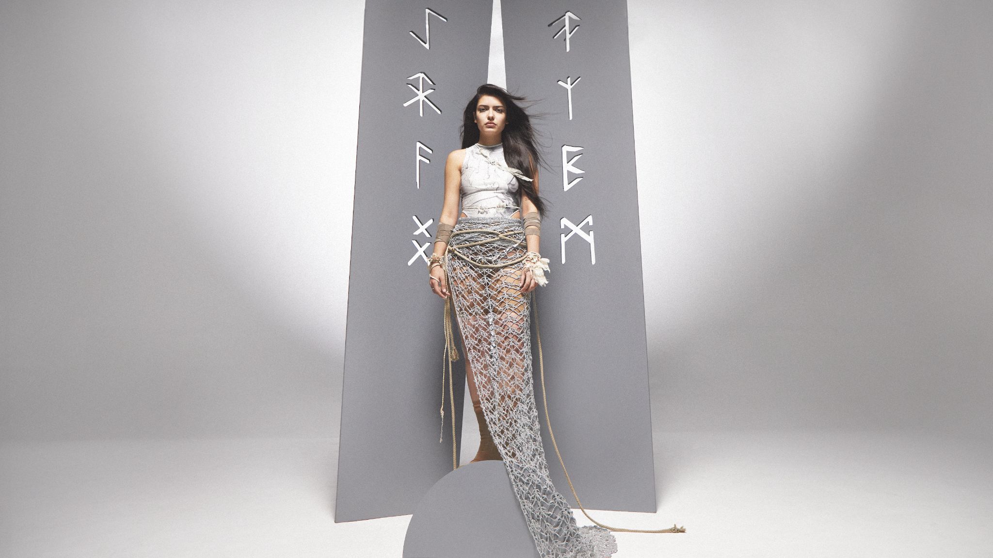 Yunepinku killing bee