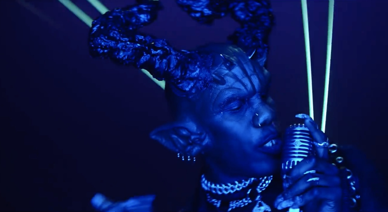 Yves tumor gospel for a new century video