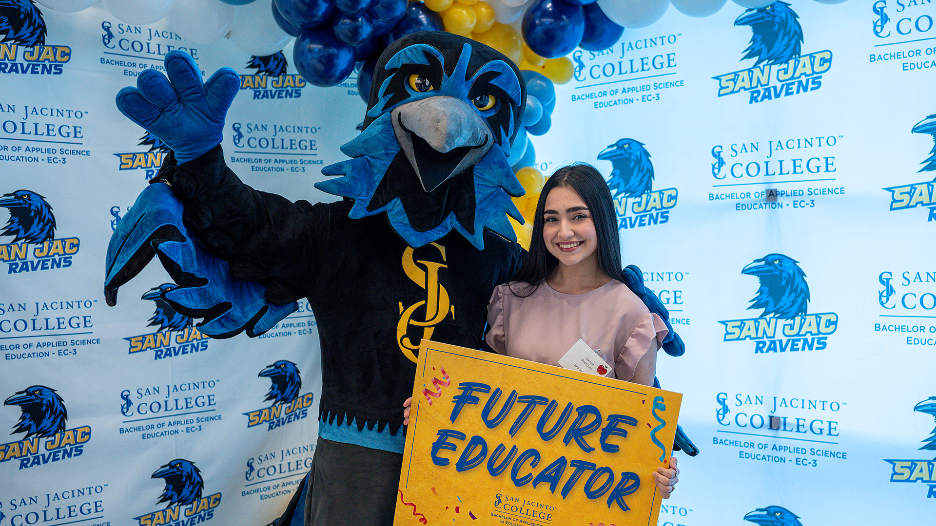 20250711-FutureEducator-web