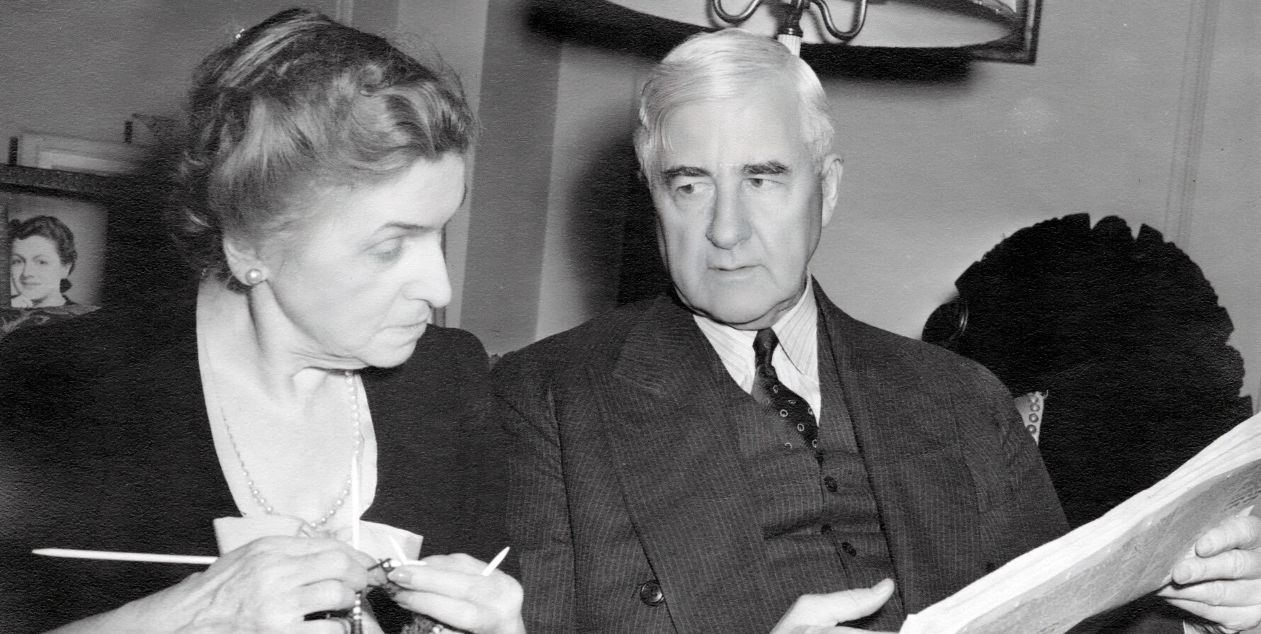 MGJ JHJ sitting together