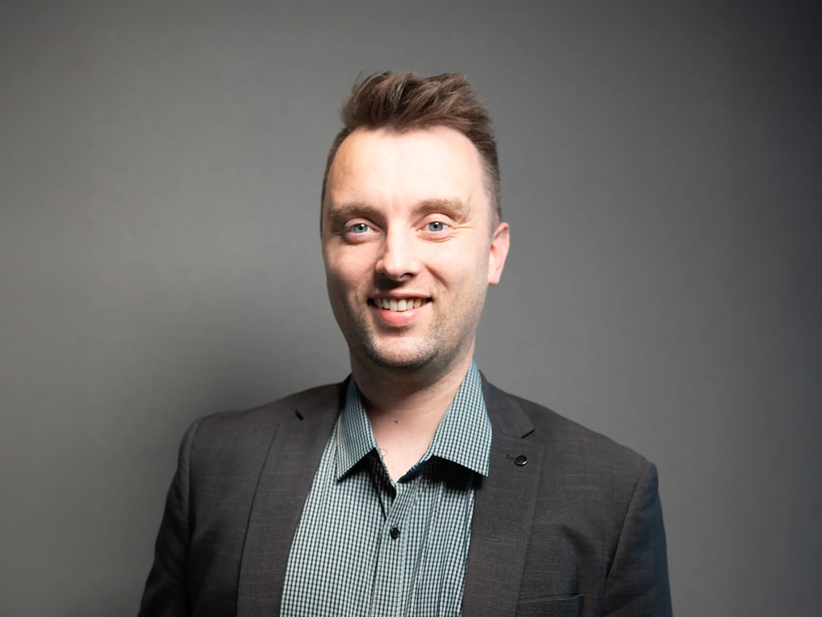 Josh majestic headshot