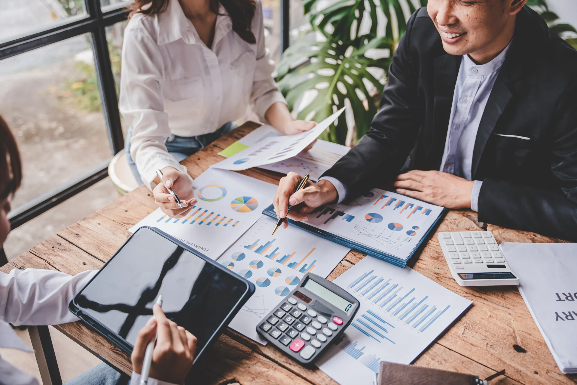 Young colleagues discussing business and price cha 2025 03 08 15 55 27 utc