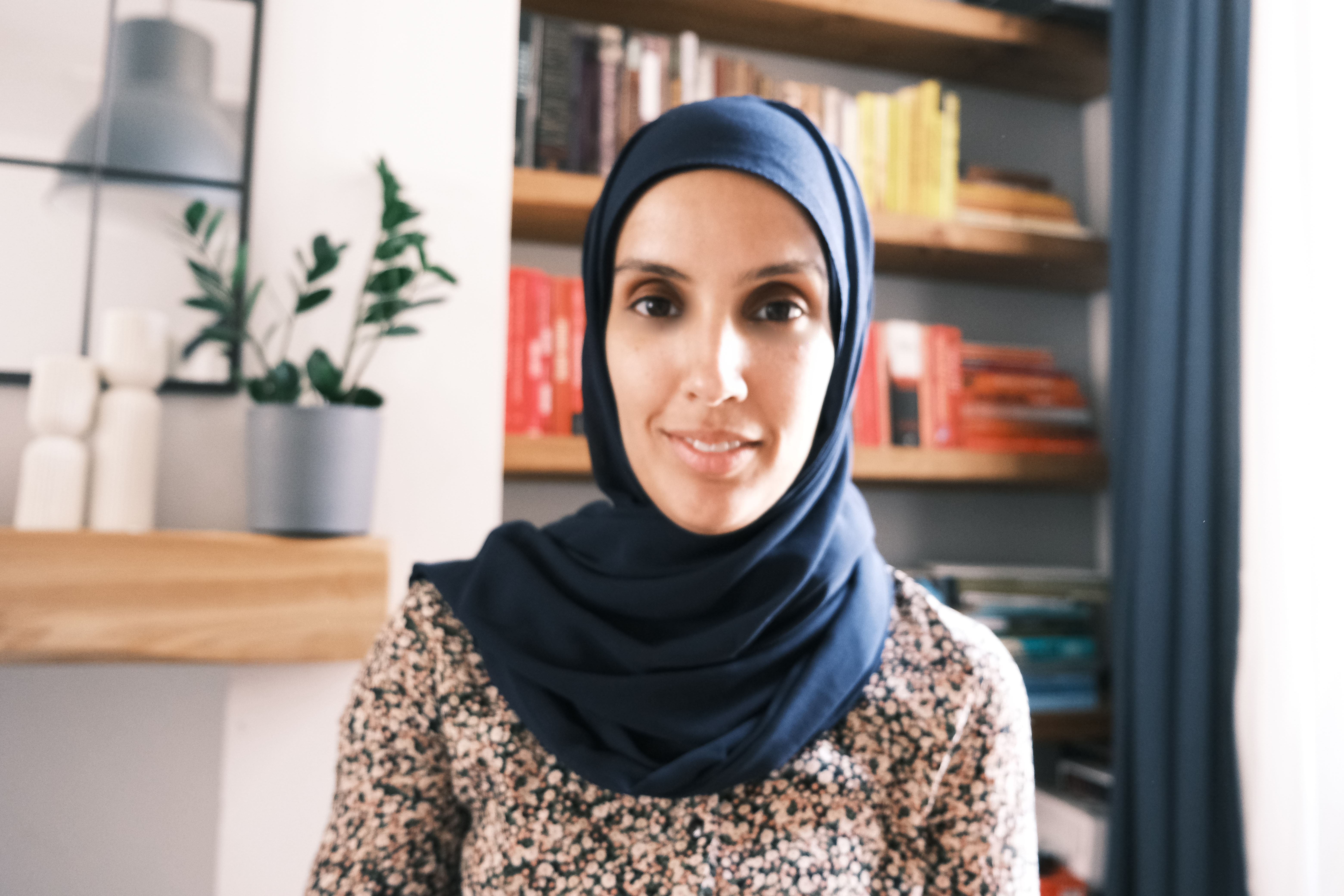 Radio ReOrient S14:7: Surveilling Muslimness in Denmark, with Amani Hassani, hosted by Claudia Radiven and Amina Easat-Daas