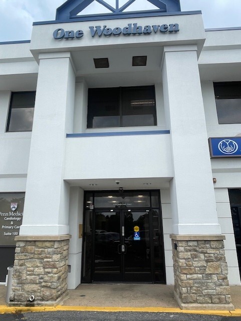 Foto del exterior del Center for Vein Restoration en Bensalem, Pensilvania.