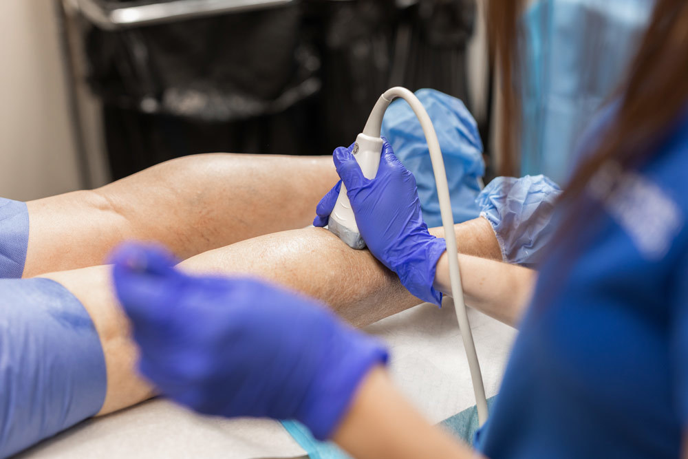 CVR Hand Performing Ultasound