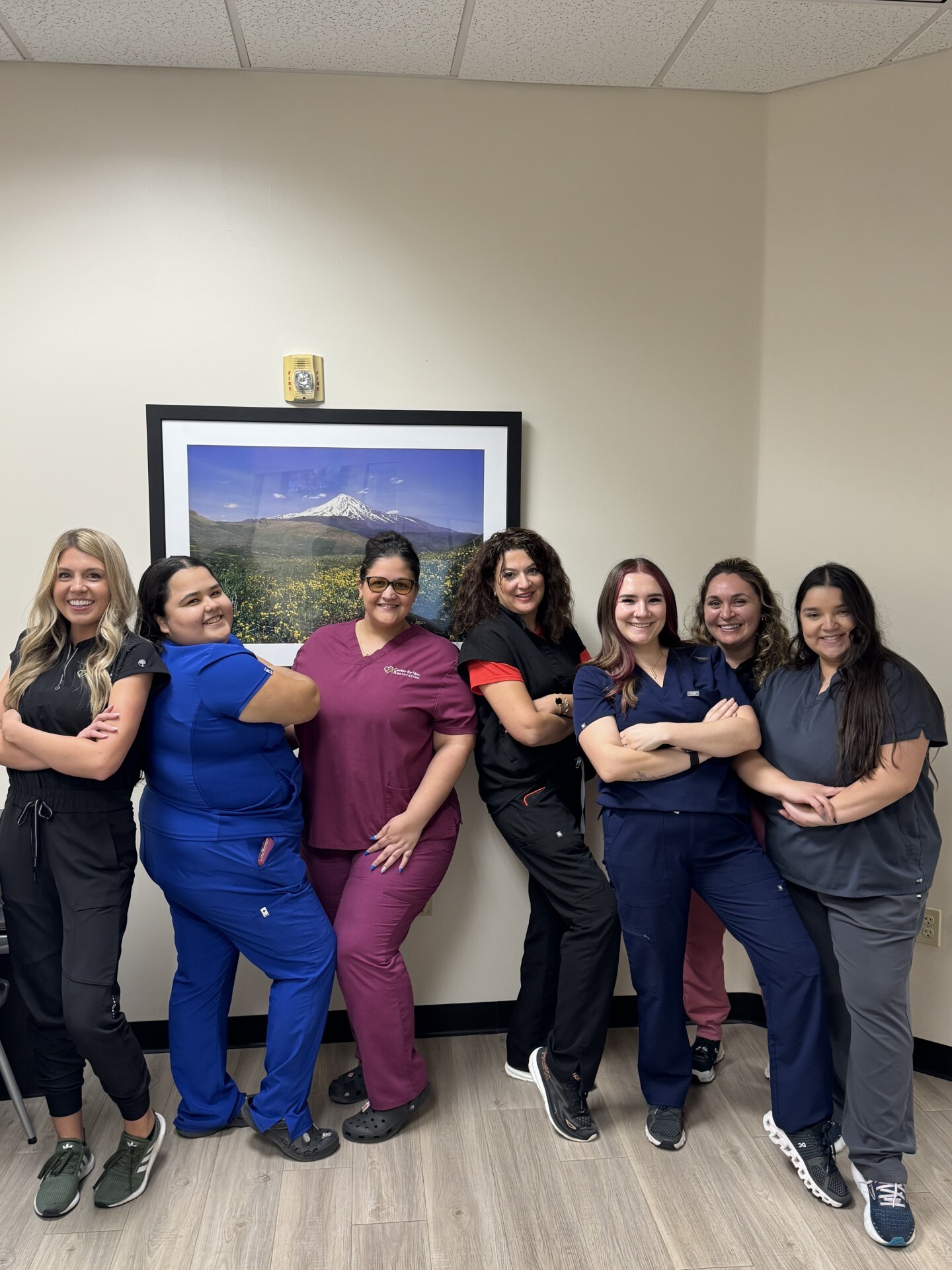 Foto grupal del equipo en la sede de Mesa, AZ de Center for Vein Restoration (2025)