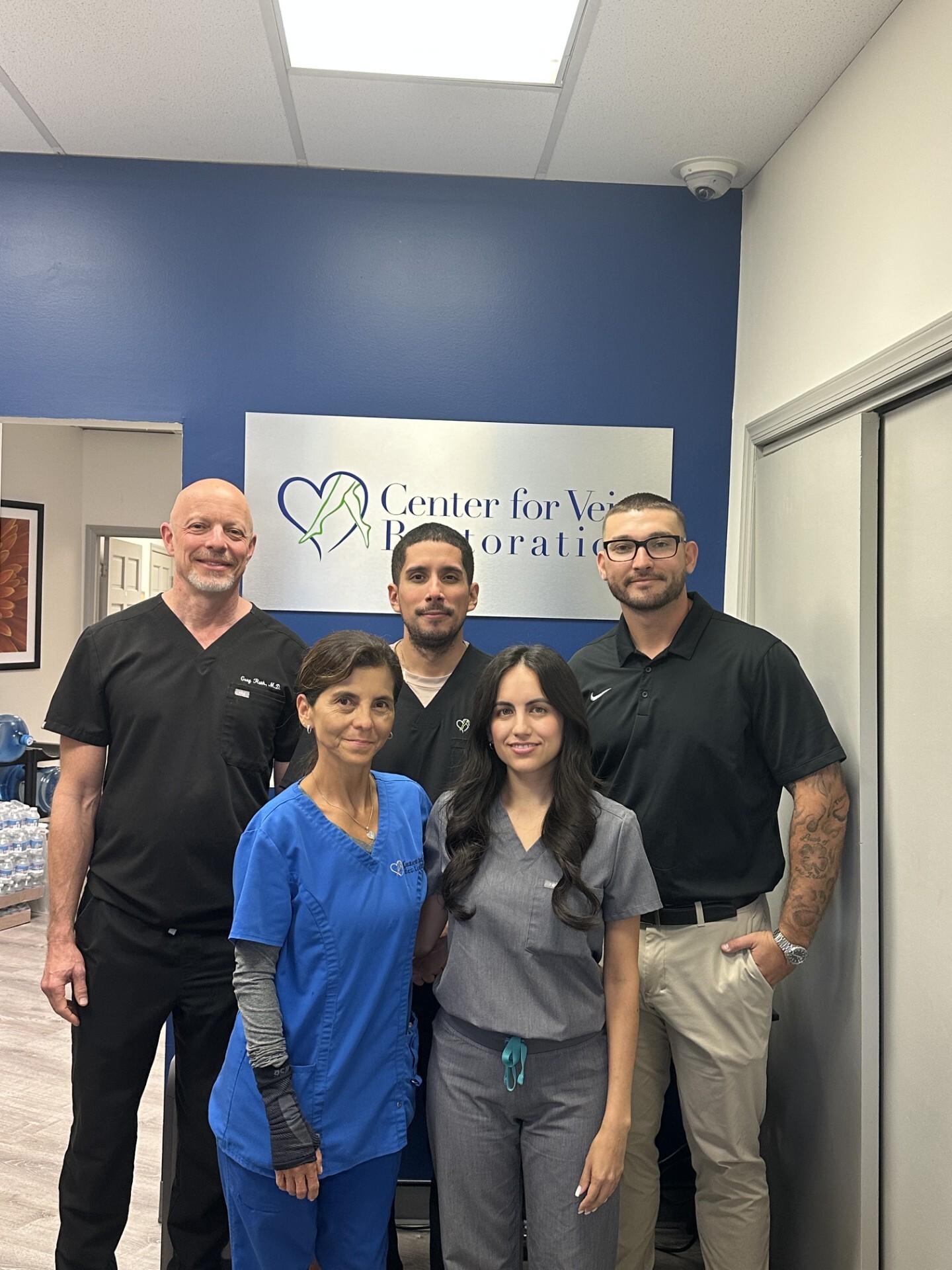 Foto del equipo del Center for Vein Restoration en North Bergen, Nueva Jersey.