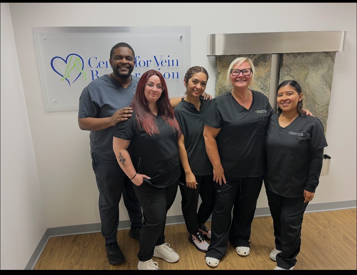 Foto grupal del equipo del Center for Vein Restoration en Hamilton, Nueva Jersey.