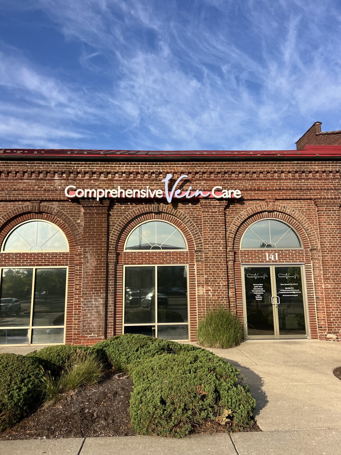 Exterior photo of the Jeffersonville, Indiana location of center for Vein Restoration showing the outside of the building