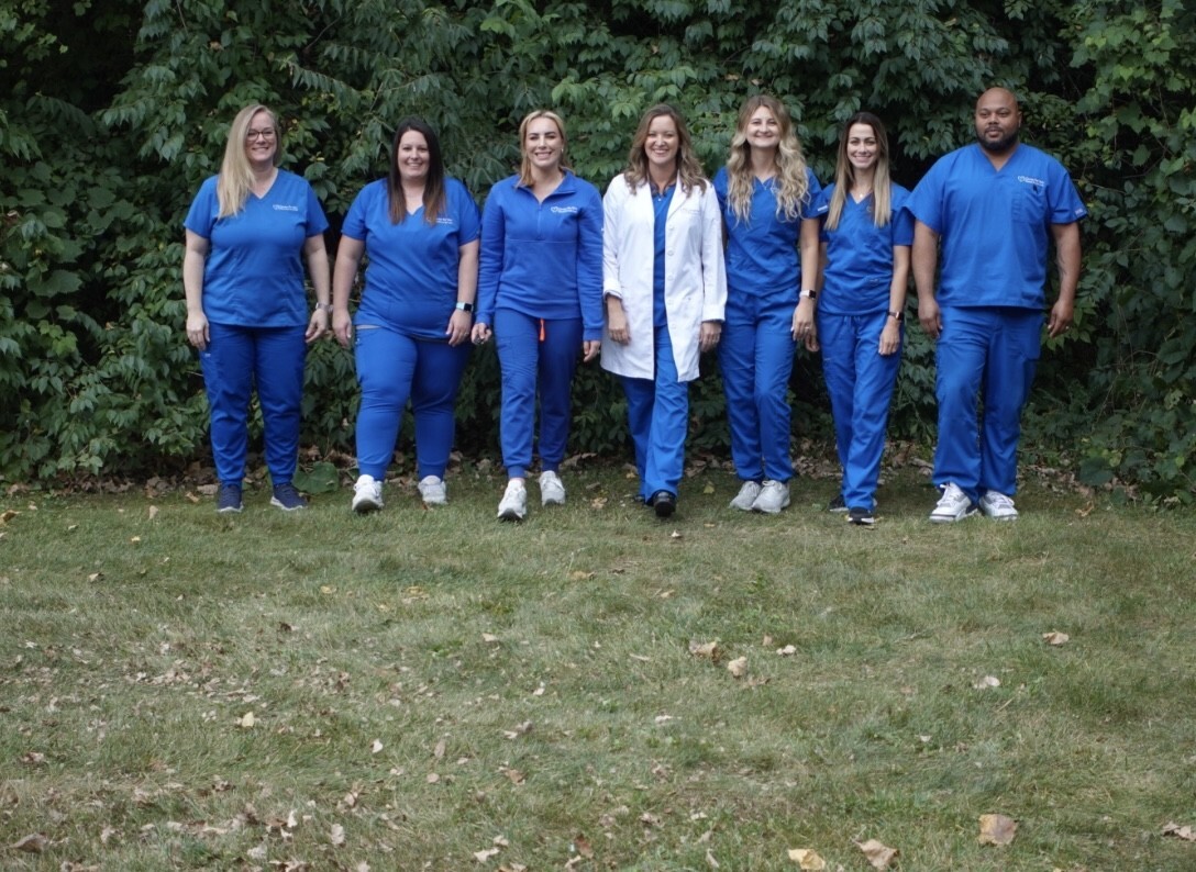 Segunda foto grupal del equipo en la sede de Gahanna, OH de Center for Vein Restoration (2025)