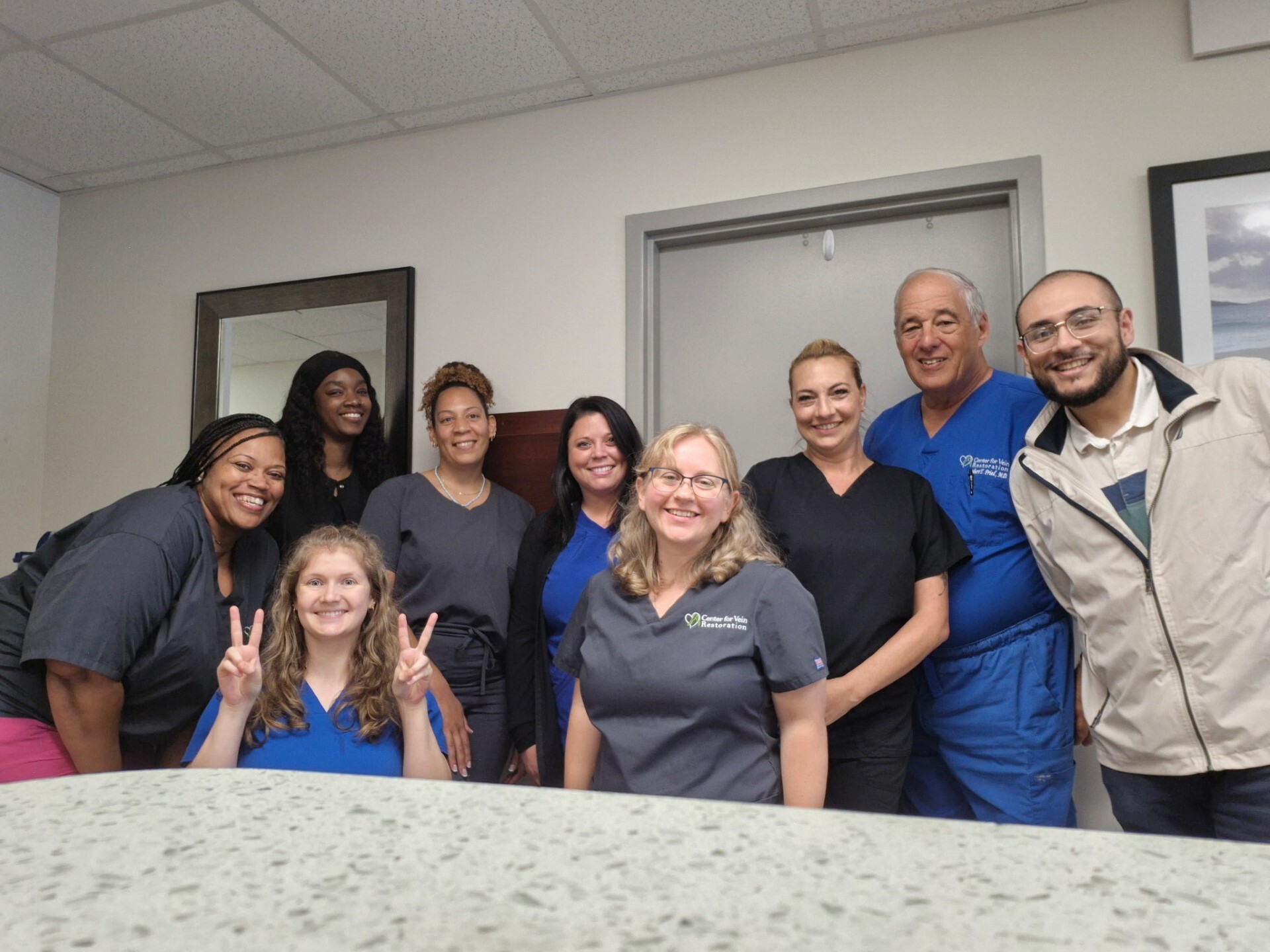 Foto grupal del equipo en la ubicación de Salisbury, Maryland, del Center for Vein Restoration