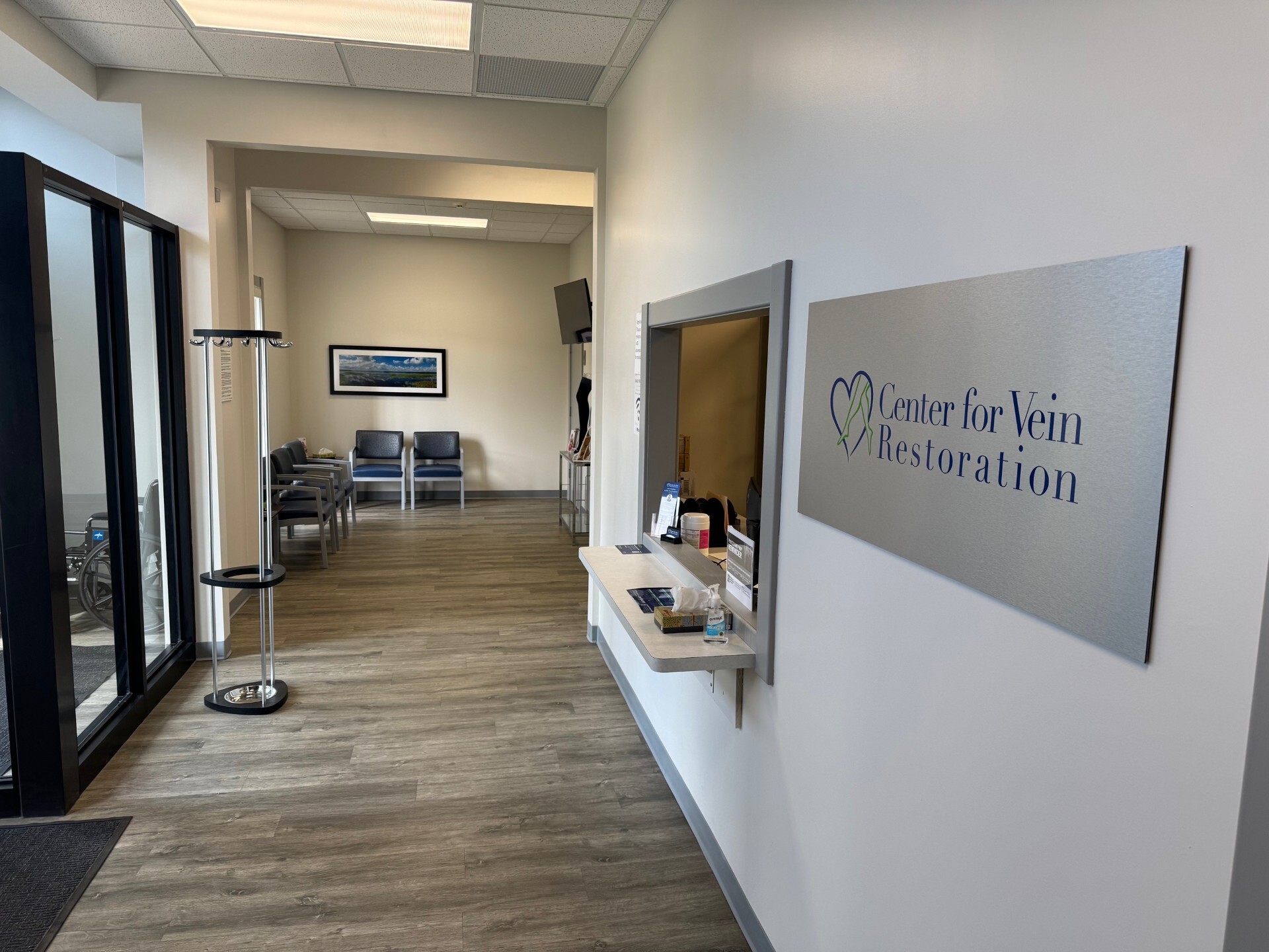 Interior photo of the Saginaw, MI location of Center for Vein Restoration showing the front desk