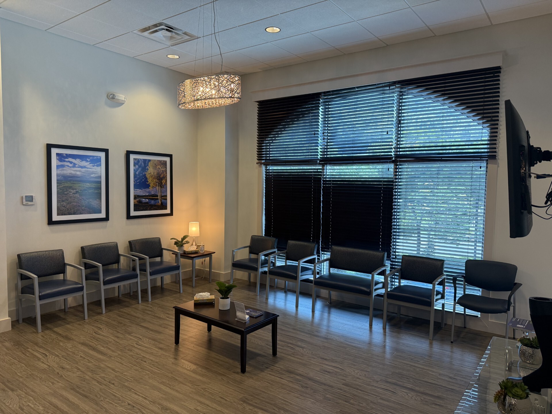Interior photo of the Hoover, Alabama location of center for Vein Restoration showing the Waiting area