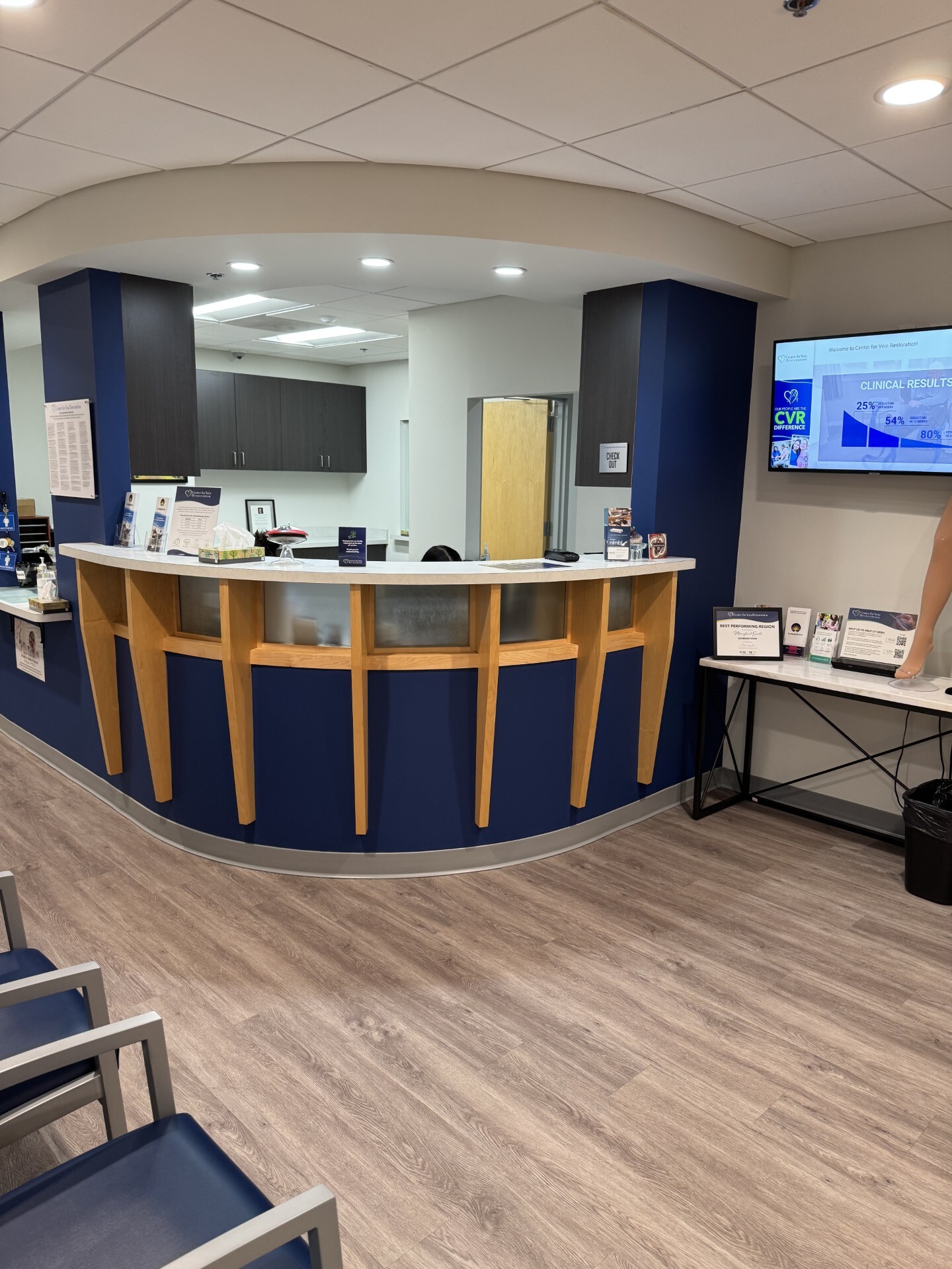 El Centro de Restauración de Venas (CVR) se enorgullece de atender a pacientes en nuestra clínica de venas en Germantown. Los médicos y el personal del CVR Germantown cuentan con décadas de experiencia colectiva tratando los síntomas de enfermedades venos