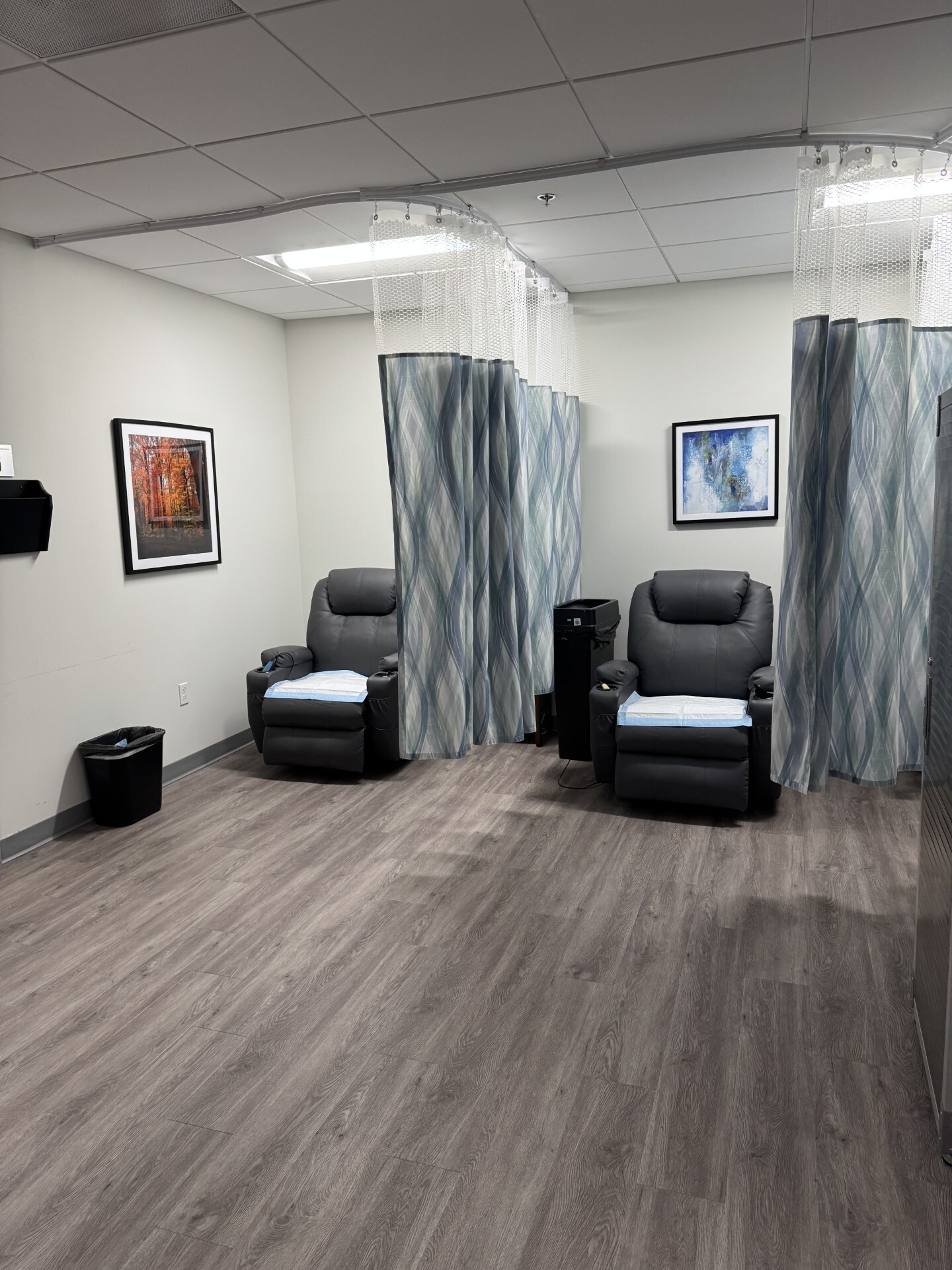 El Centro de Restauración de Venas (CVR) se enorgullece de atender a pacientes en nuestra clínica de venas en Germantown. Los médicos y el personal del CVR Germantown cuentan con décadas de experiencia colectiva tratando los síntomas de enfermedades venos