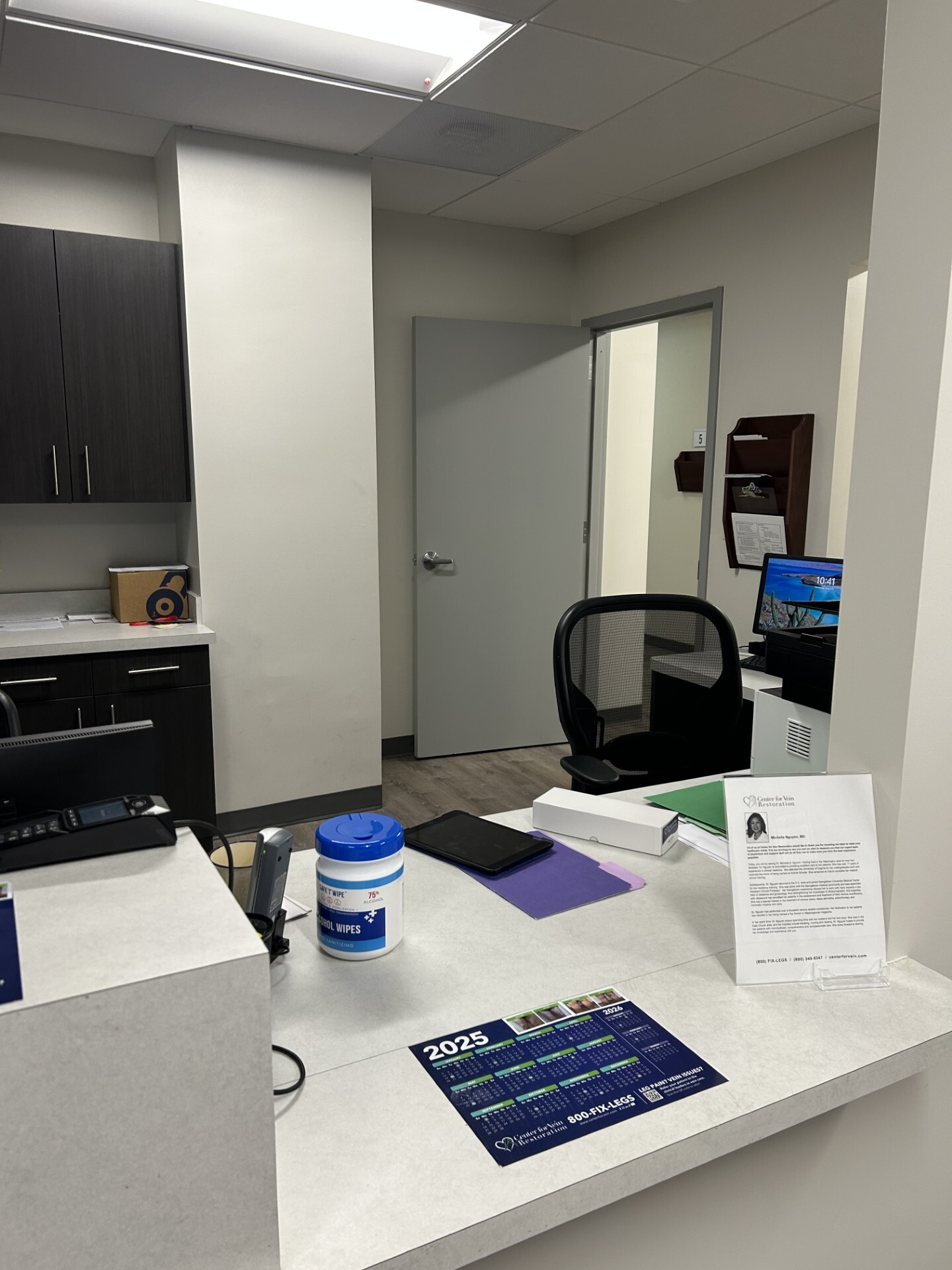 Front desk Photo of the Center for Vein Restoration in Reston, Virginia