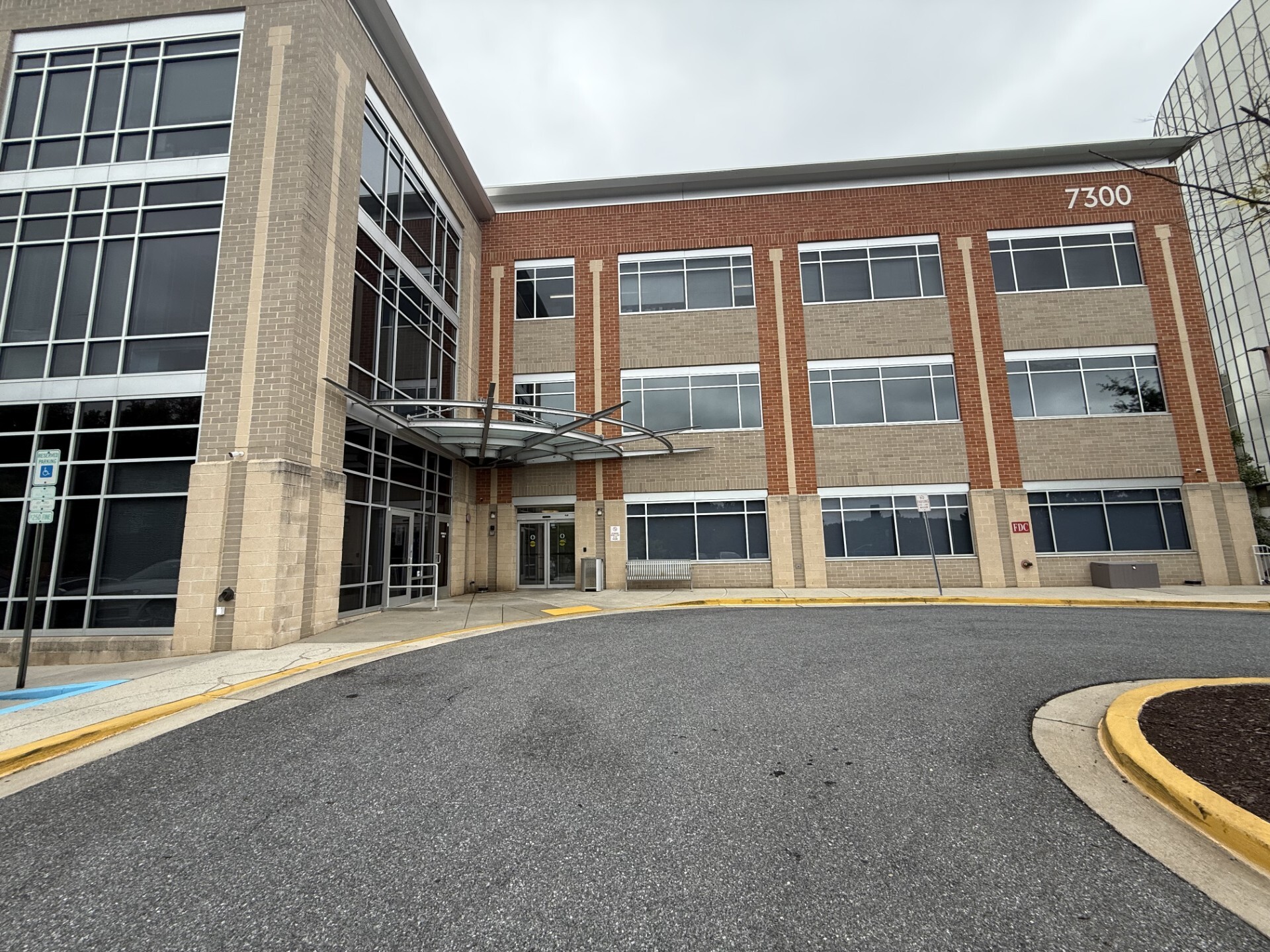 Exterior photo of the Greenbelt, Maryland location of center for Vein Restoration showing the outside of the building