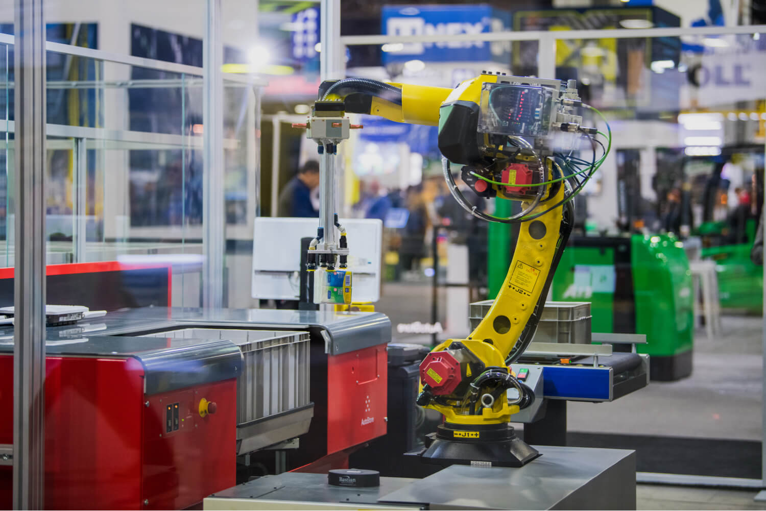 Warehouse robotics bastian solutions
