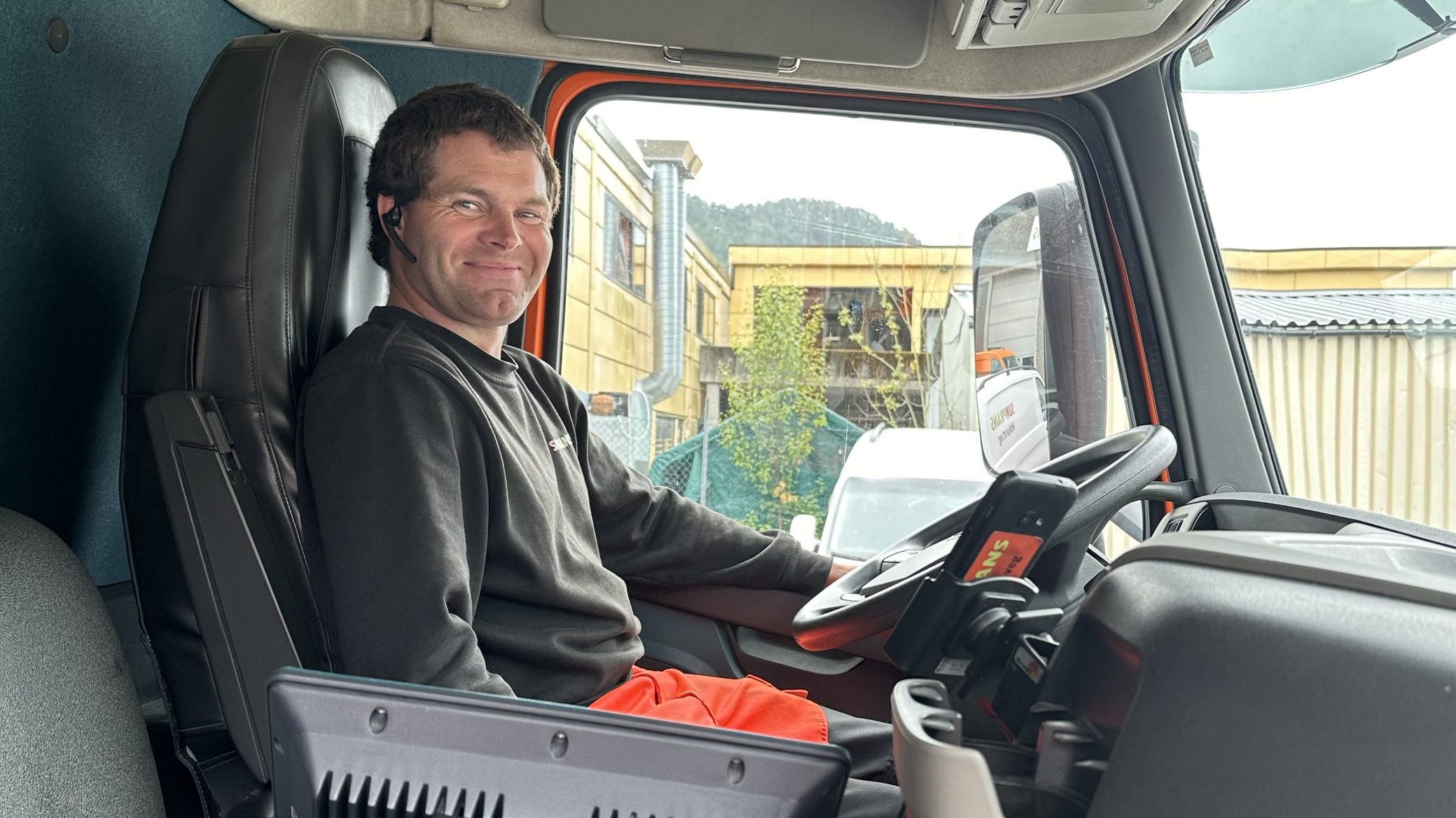 Sjåfør i renovasjonsbil