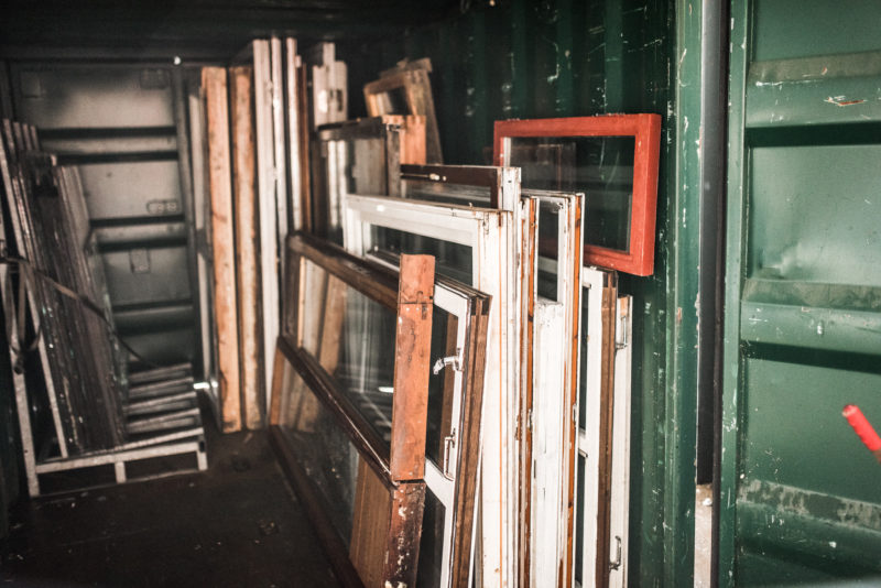 Vinduer på gjenvinningsstasjon