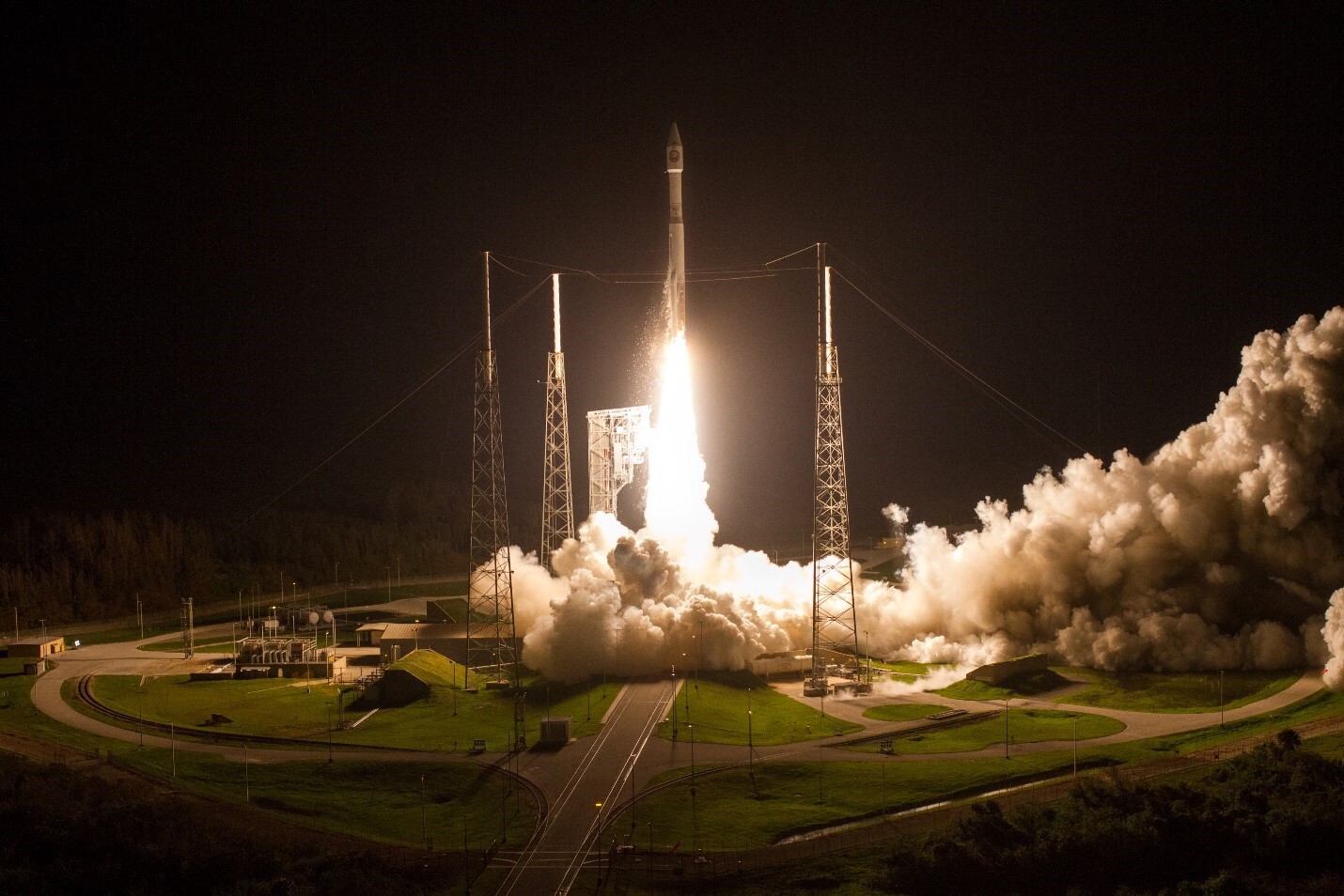 Atlas V launches NROL 52 jpg