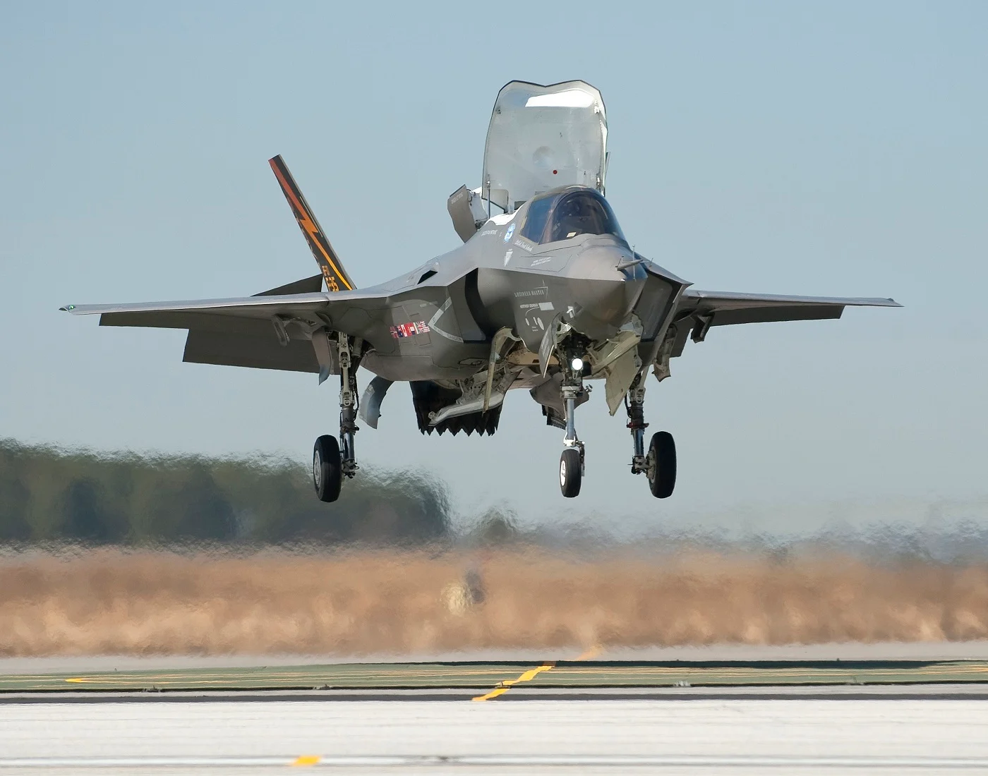 F 35 JSF lightning high res 25 pct jpg