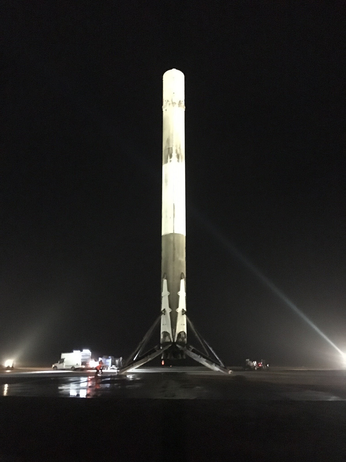 Spacex rocket landing falcon 9 pad jpg
