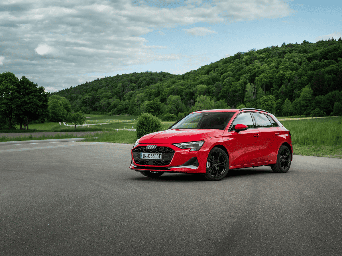 Audi A3 Sportback TFSI e schuin voor