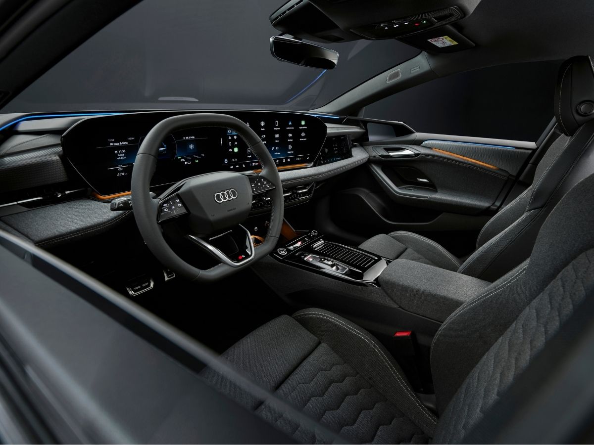 A6 Sportback e tron dashboard 4x3