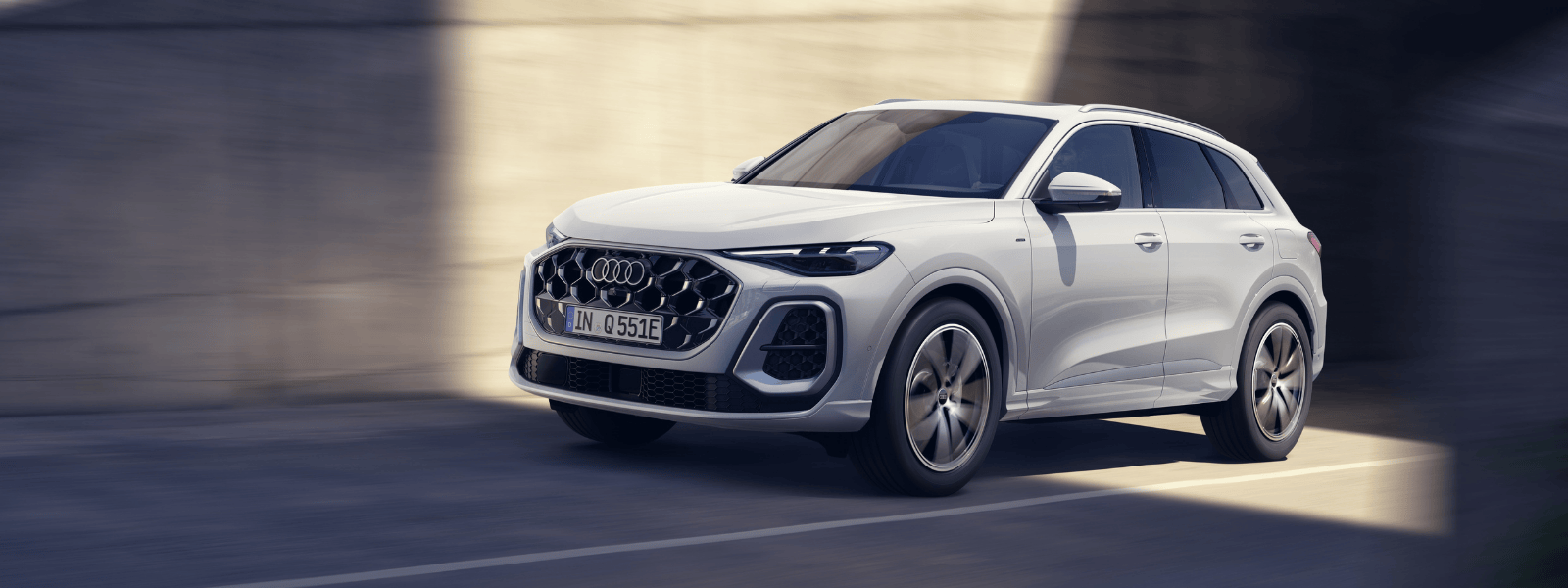 Audi Q5 header