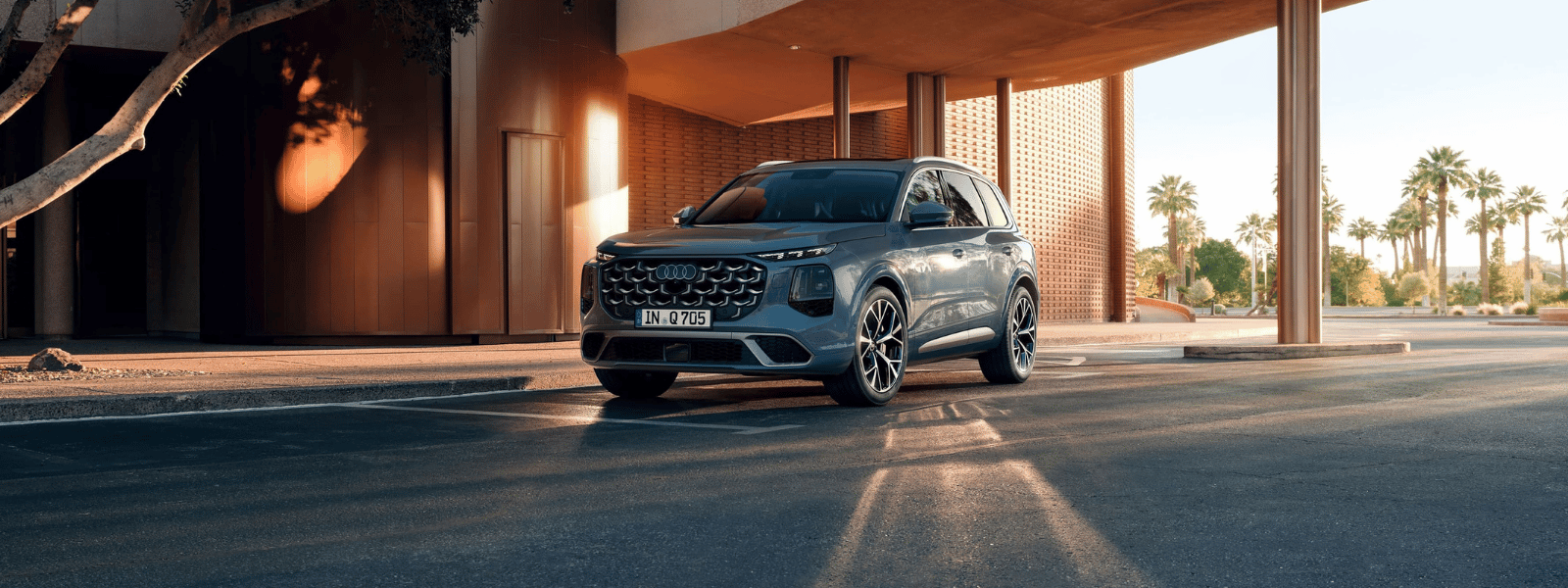 Audi Q7 header