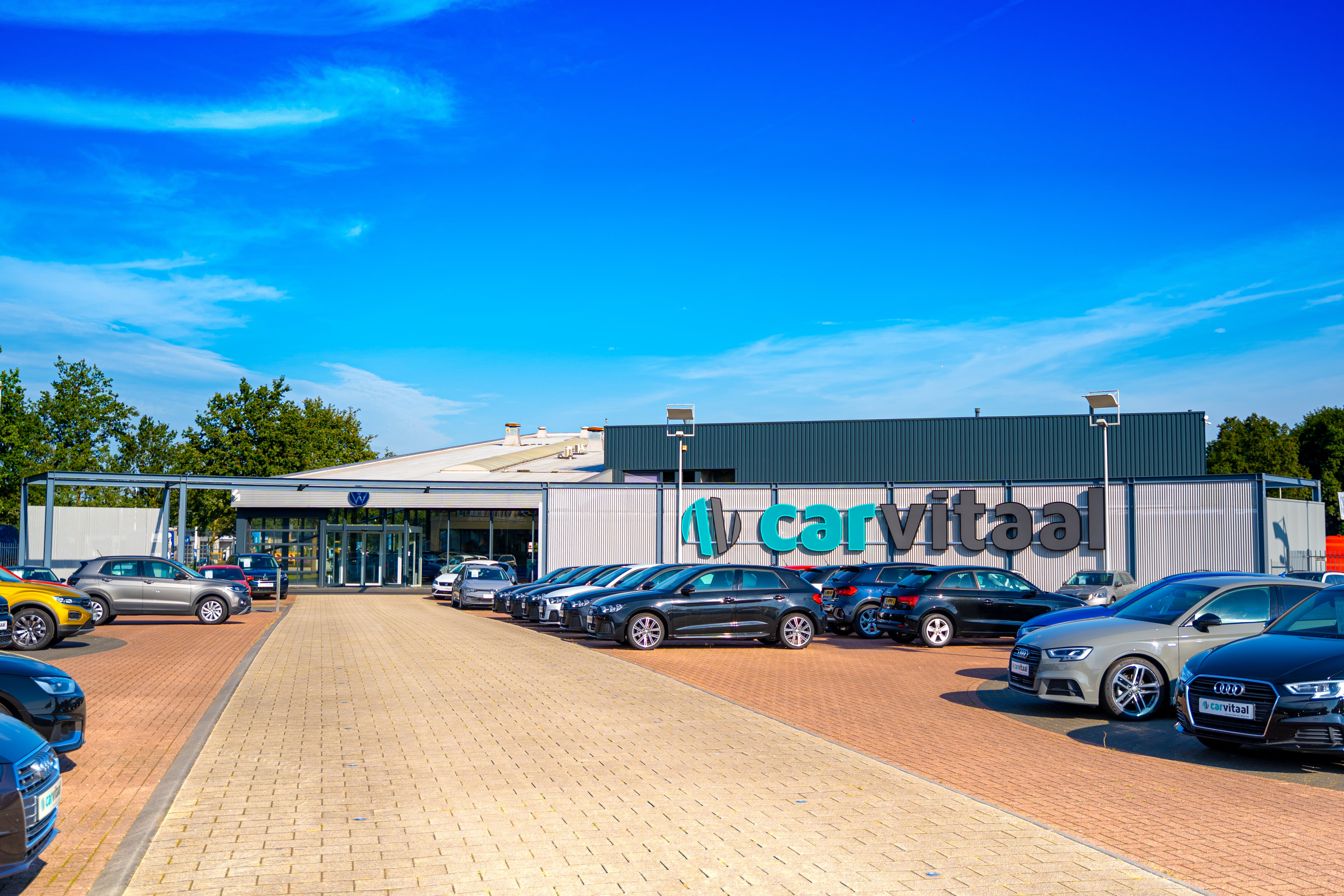 Auto's op terrein carvitaal