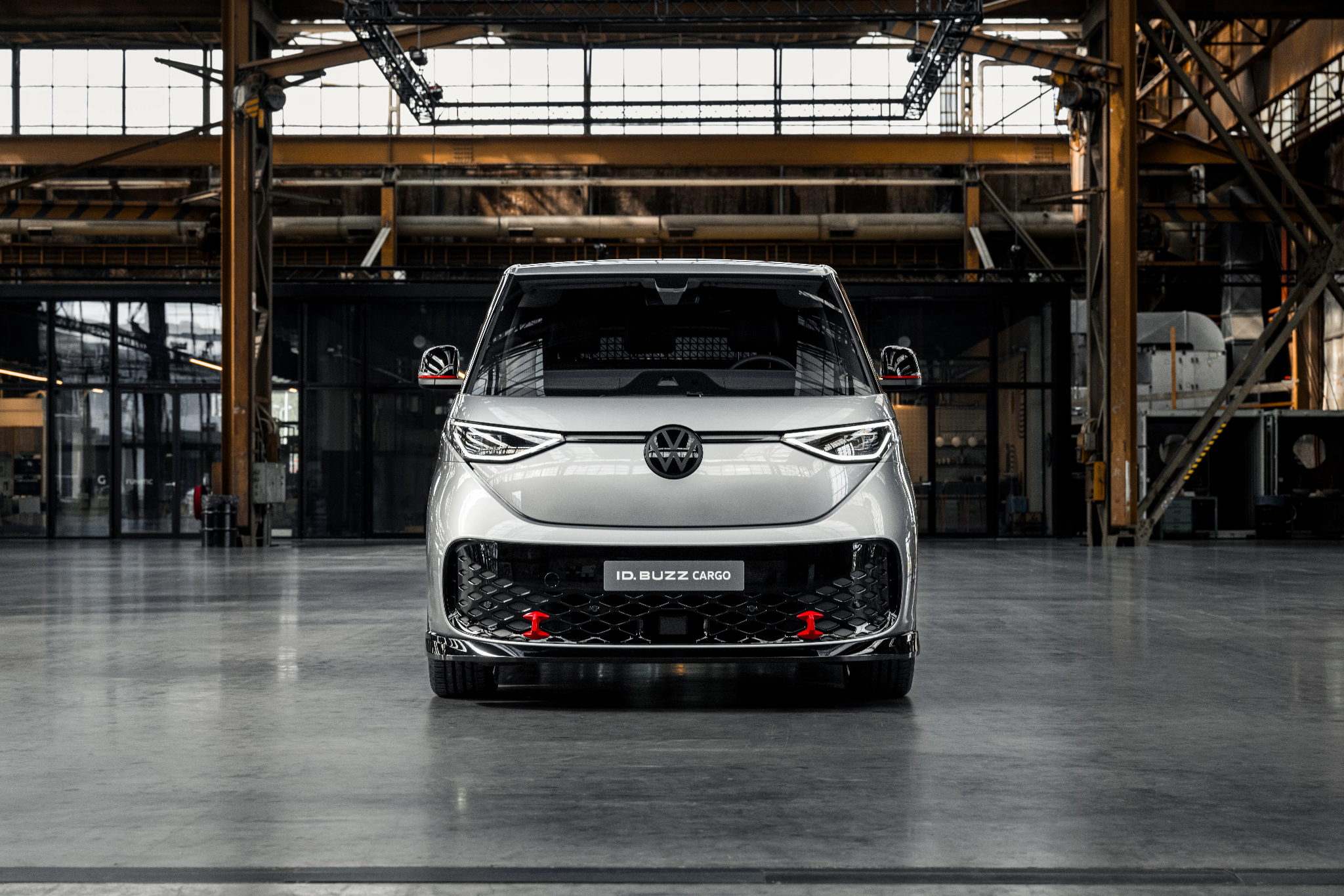 volkswagen id buzz cargo grijs vooraanzicht