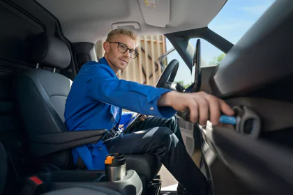 volkswagen id buzz cargo interieur bestuurder
