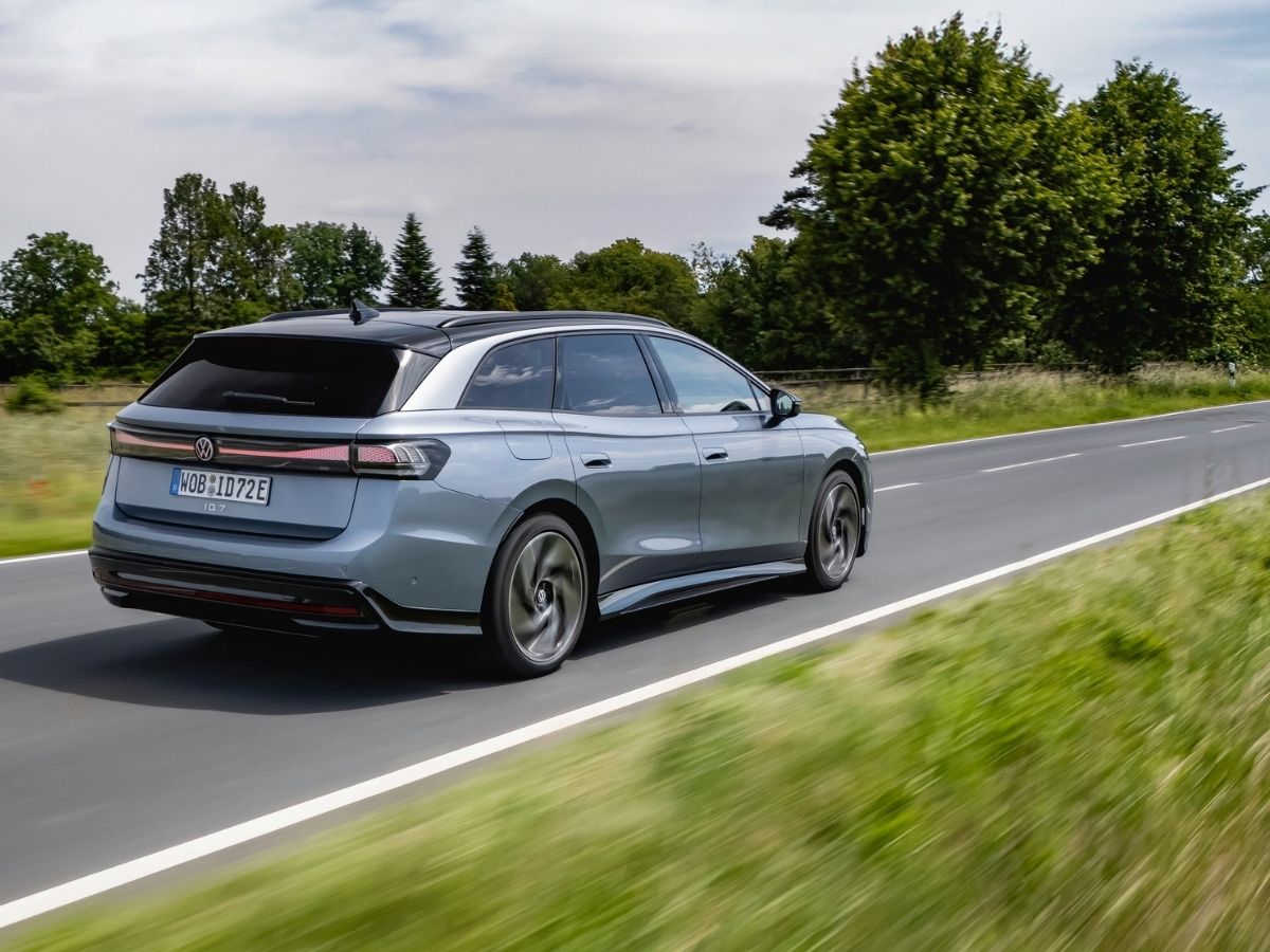 Id7 tourer sfeerbeeld rijden