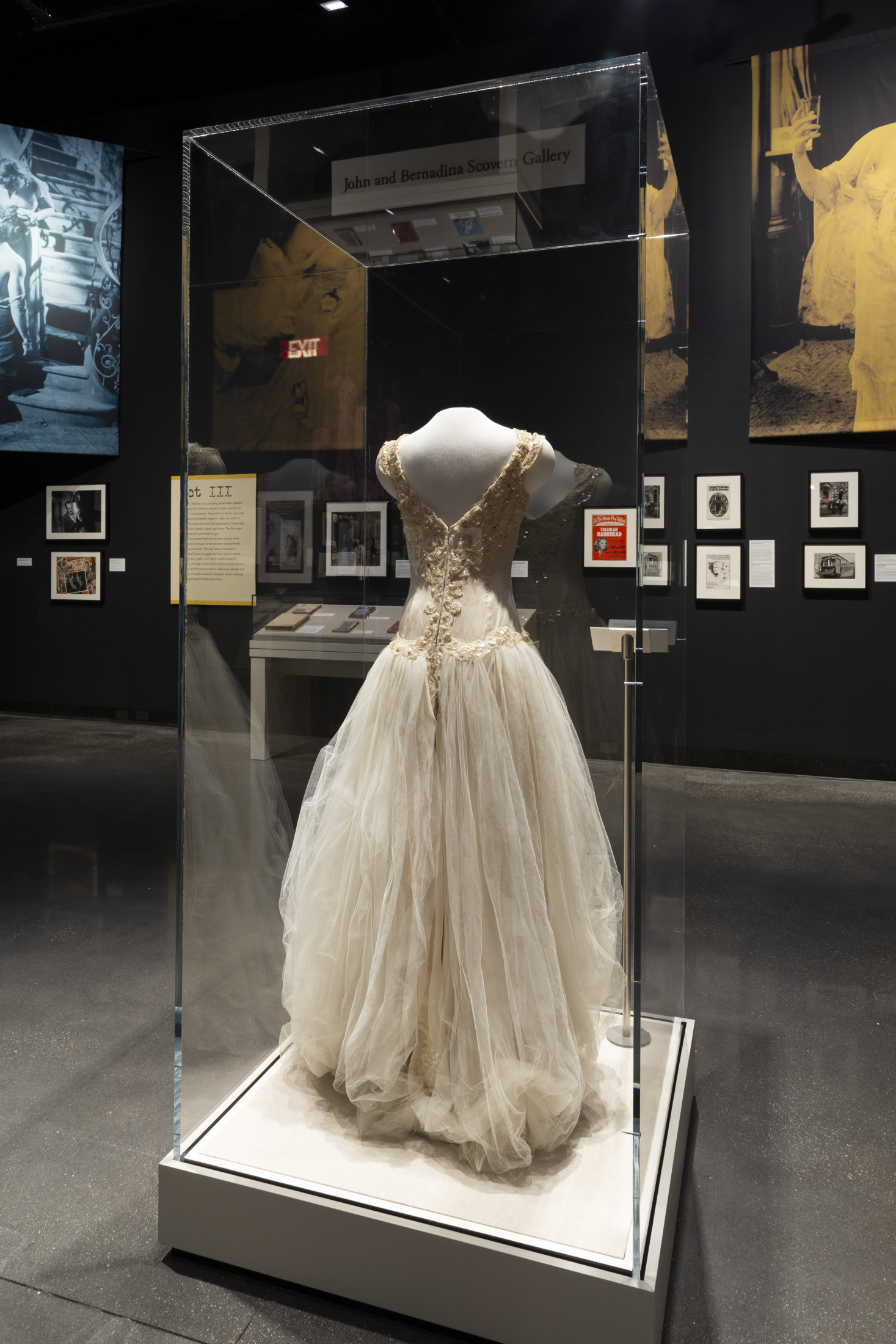 20220321 Backstage at A Streetcar Named Desire Exhibit MC080 o6