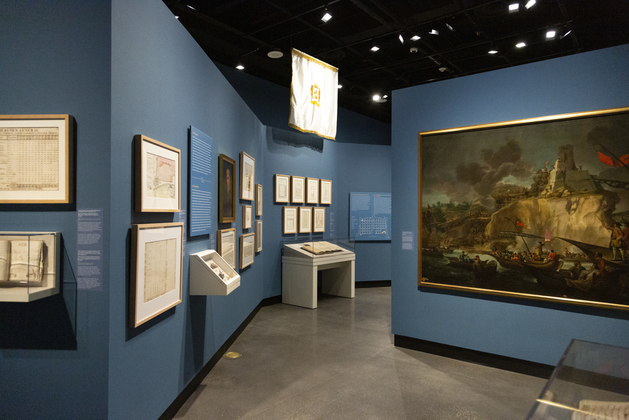 20221020 Spain Exhibit Opening MC022 o6