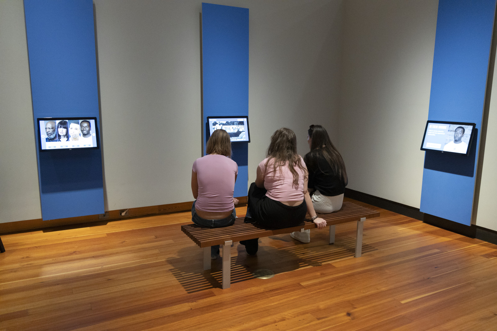 20241116 Holiday Market KM137 web