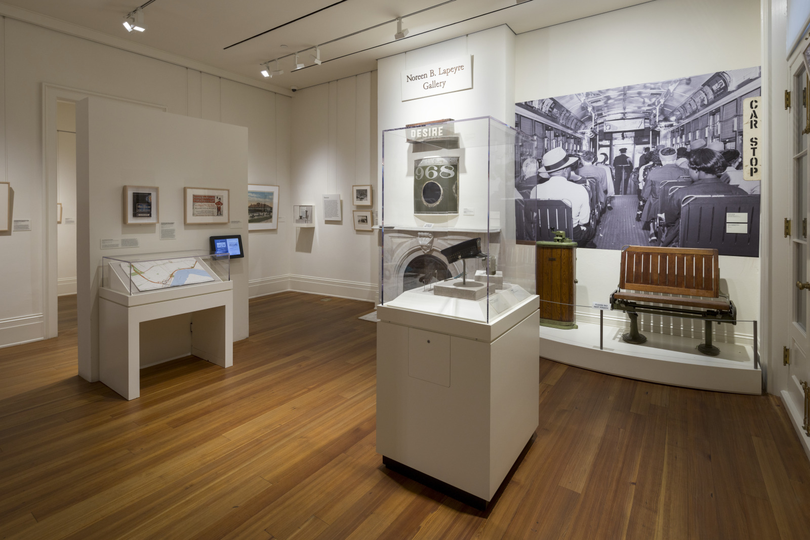 20250324 French Quarter Galleries AJ015 O10