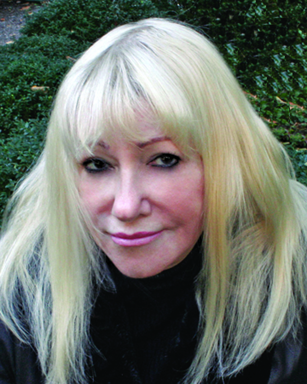 Headshot for author Rosary O'Neil