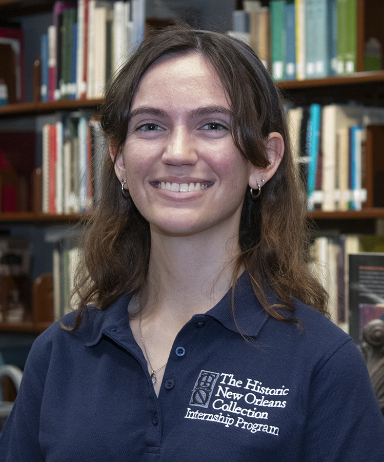 Intern headshot of Sarah Dickson