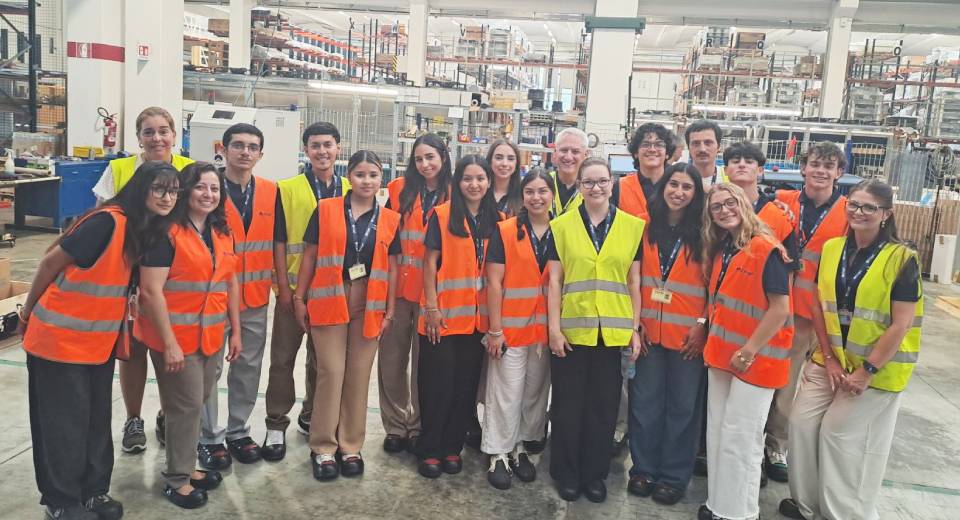 Frigel visit by University Texas students images 02