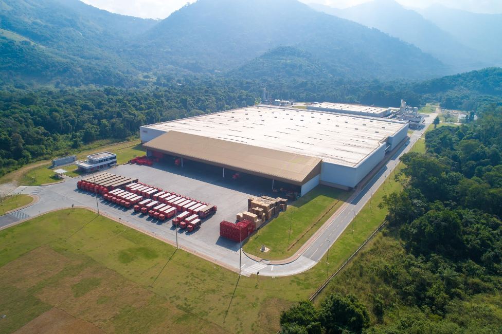 Coca cola wybiera system ecodry marki frigel