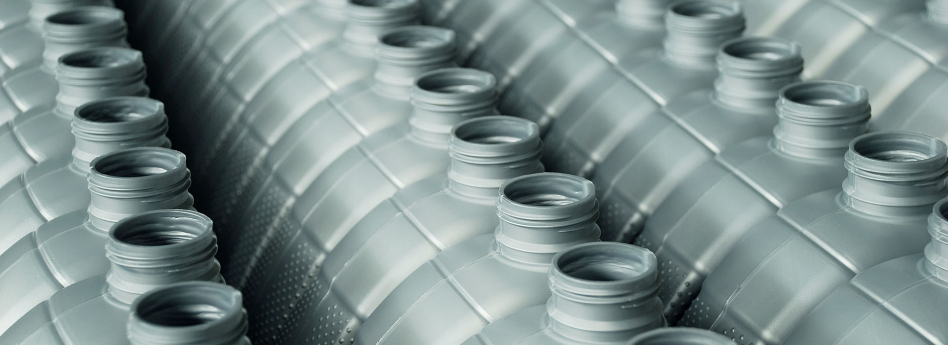 Chlodnicze i systemy chlodzenia w przemysle opakowan frigel rozdmuchiwane pojemniki