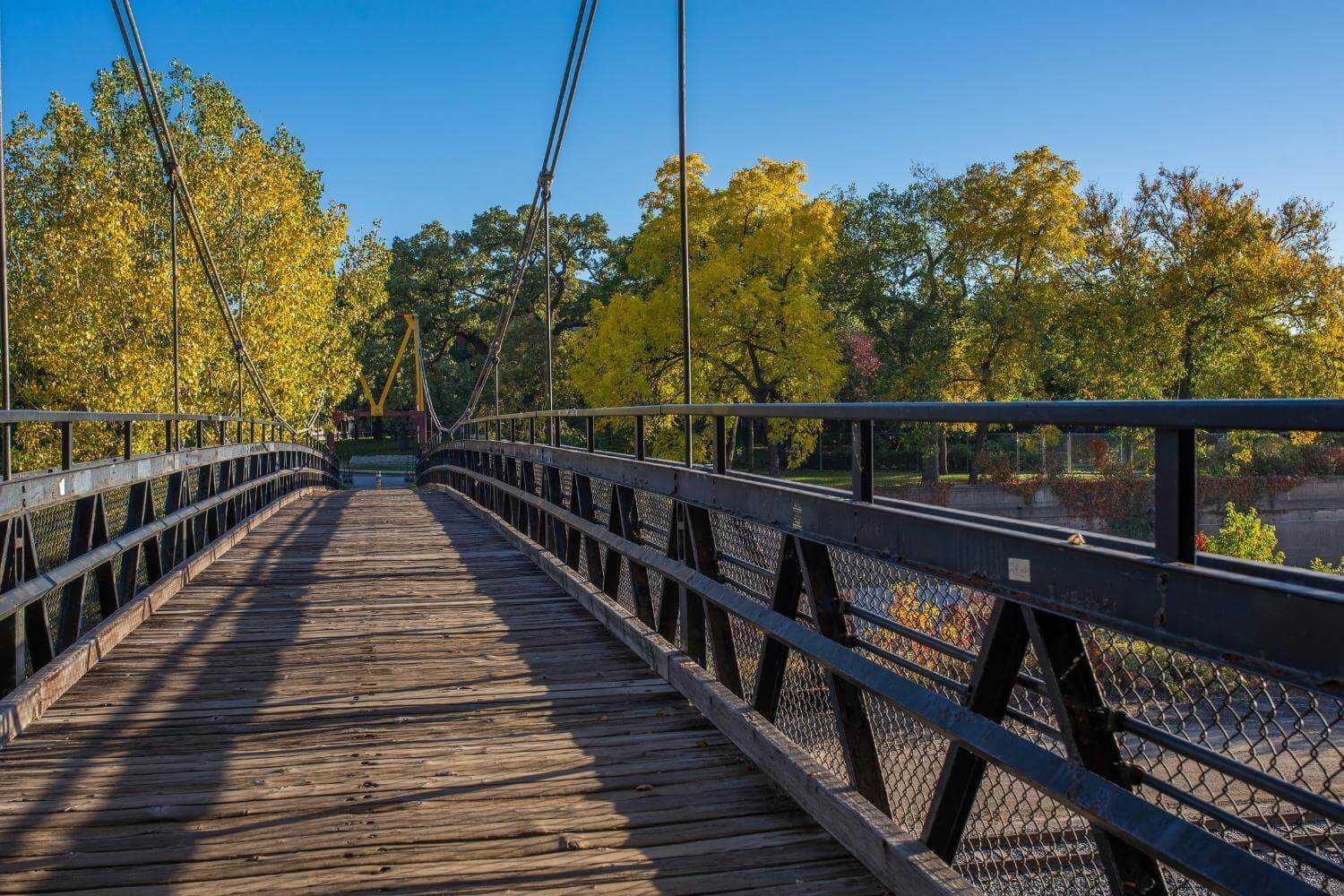 Minneapolis Dog Parks - Bridge