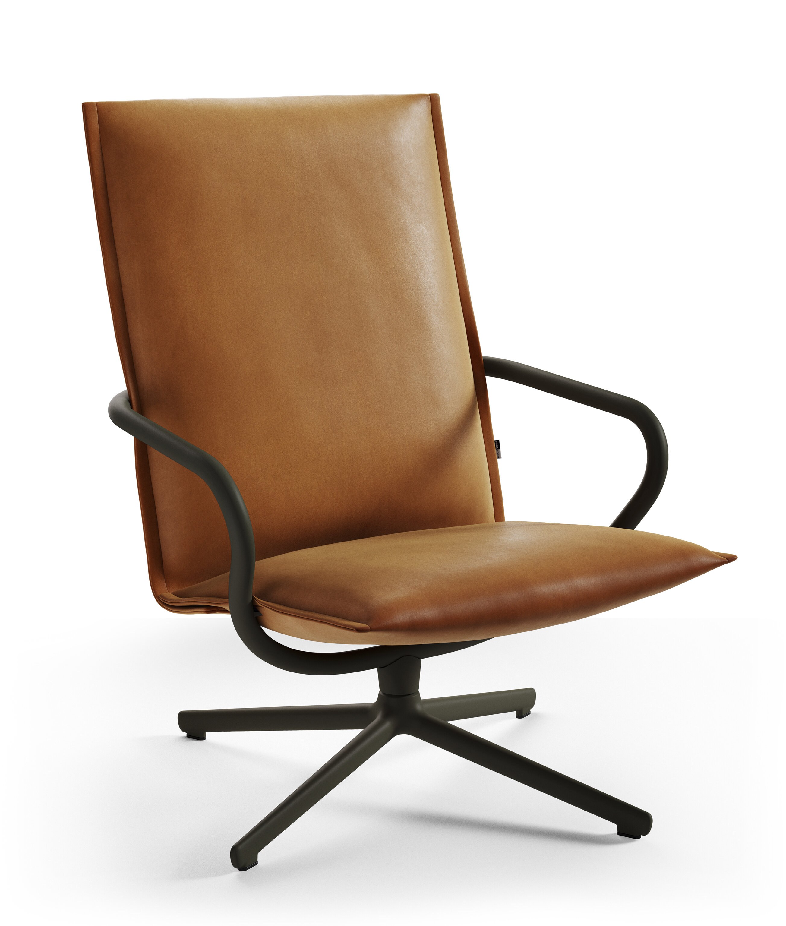 Produktrender av Camp med høy rygg – i brunt lær med sort understell og armlener.