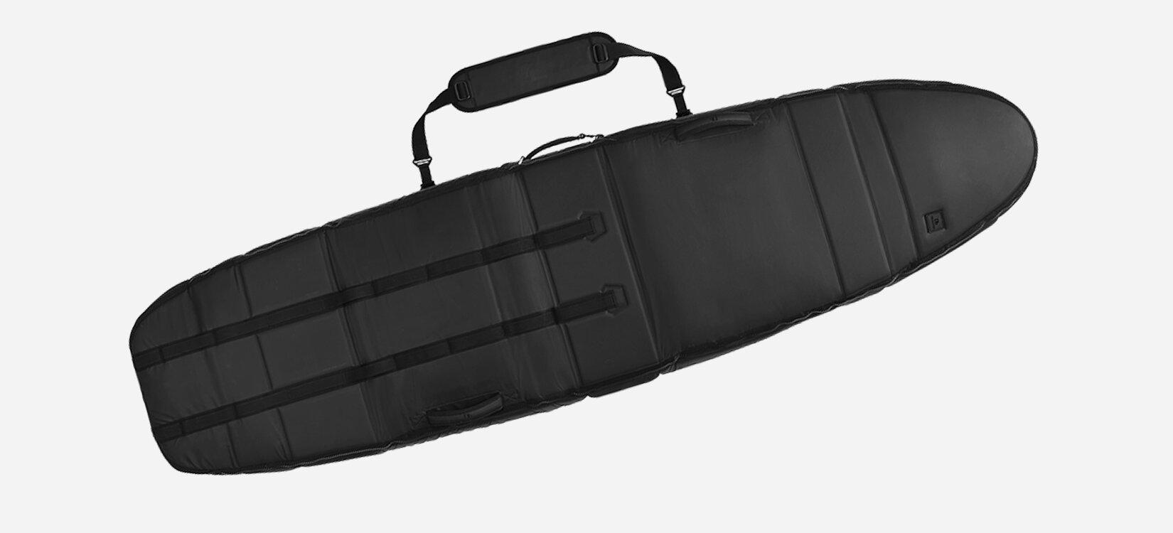 Produktfoto av en avlang bag med skulderstropp