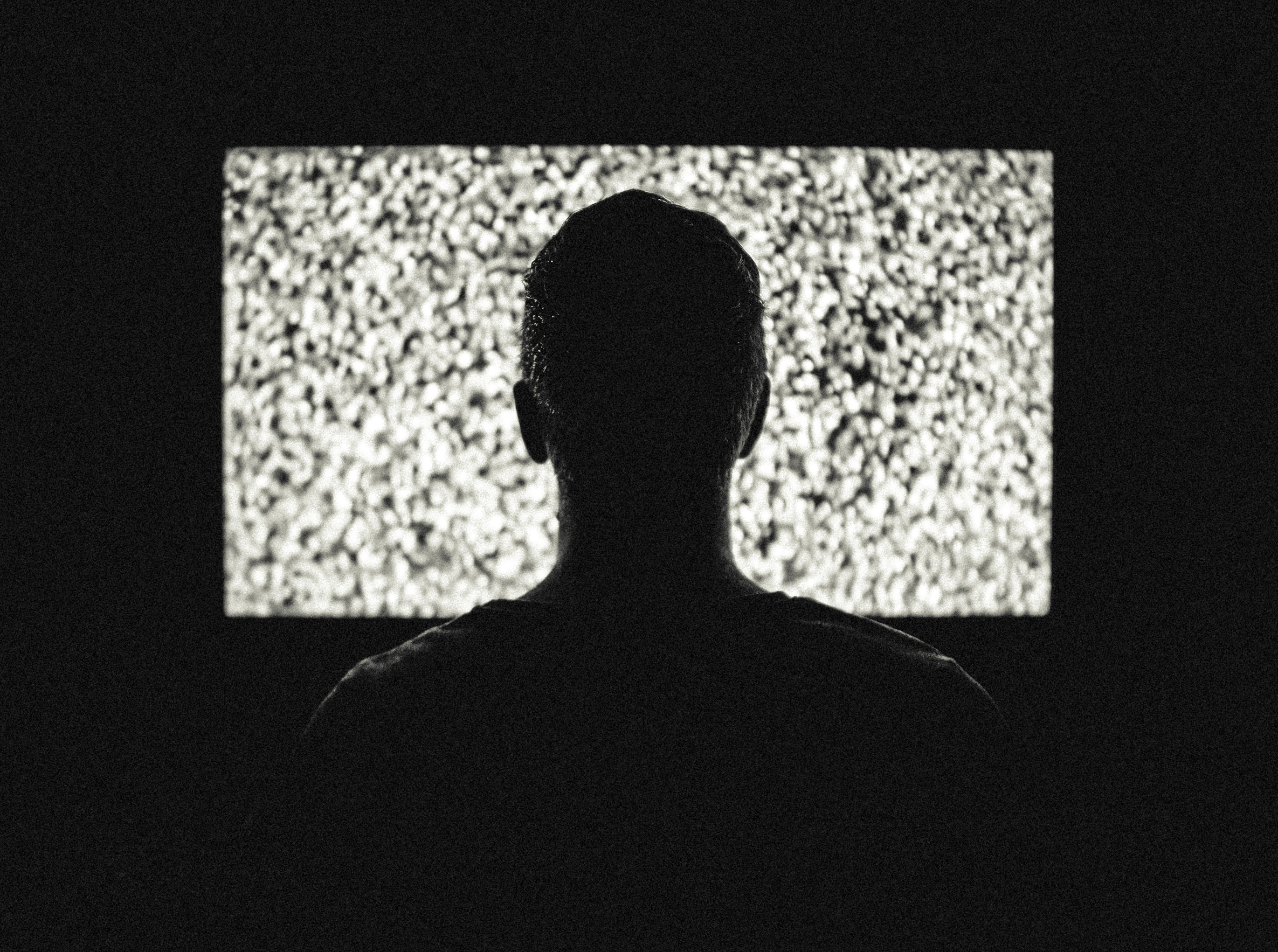 Cinema Dark Display 8158